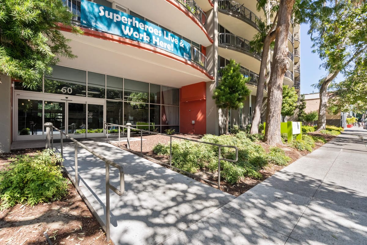 Town Park Towers – Cơ Hội Thuê Căn Chung Cư Giá Phải Chăng Cho Người Cao Niên (62+) Tại Trung Tâm San Jose