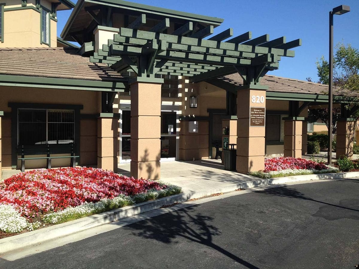 John Burns Gardens – Nhà Ở Giá Phải Chăng Dành Cho Người Cao Niên tại Santa Clara