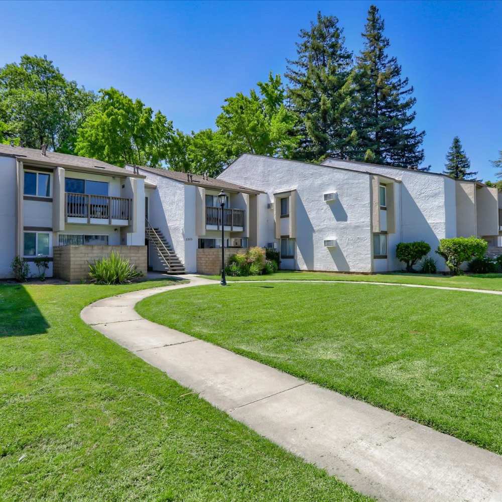 Santa Teresa Apartments celebrates groundbreaking in San José