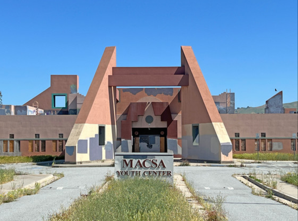 Hỏa hoạn lớn thiêu rụi tòa nhà MACSA bỏ trống ở San Jose