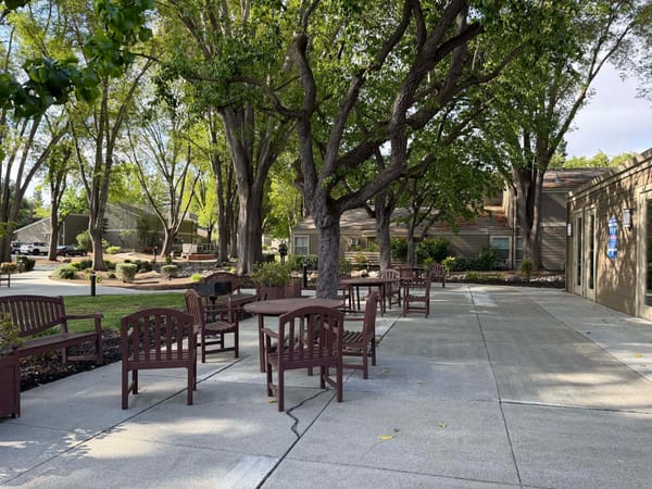 Paulson Park I (Mountain View, CA)- Chung Cư Dành Cho Người Cao Niên Đang Nhận Đơn