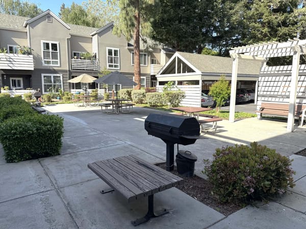 Thông Báo Nhận Đơn: The Fountains – Chung Cư Cho Người Cao Niên (55+), Mountain View