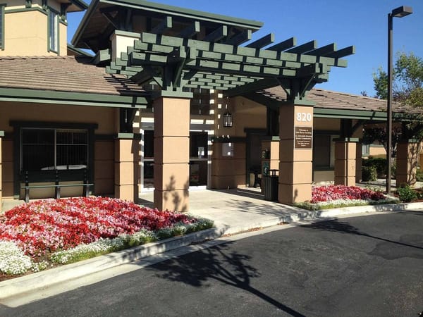 John Burns Gardens – Nhà Ở Giá Phải Chăng Dành Cho Người Cao Niên tại Santa Clara